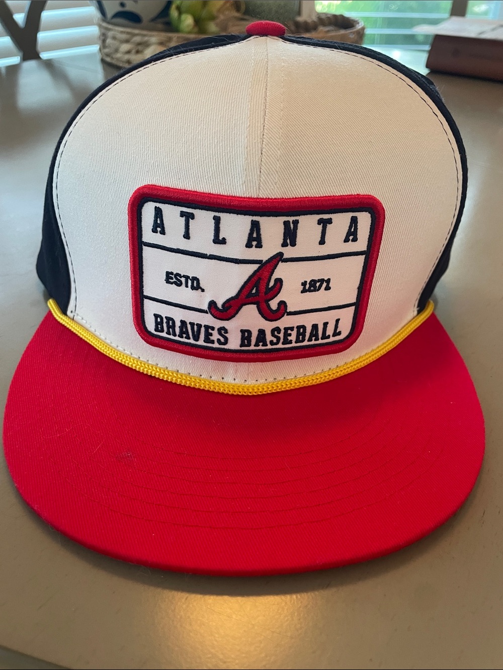 Atlanta Braves Snapback Hat - Red, White & Navy. flat bill. New.